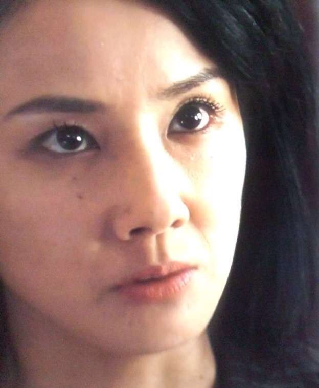 気が強そうな顔写真を貼るトピ