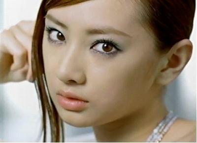 気が強そうな顔写真を貼るトピ