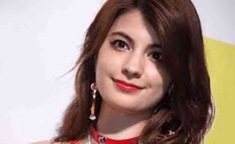 気が強そうな顔写真を貼るトピ