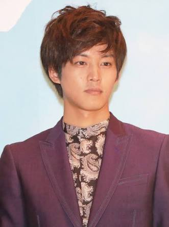 気が強そうな顔写真を貼るトピ