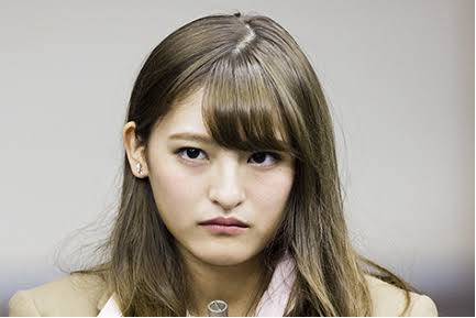 気が強そうな顔写真を貼るトピ