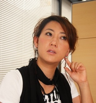 気が強そうな顔写真を貼るトピ