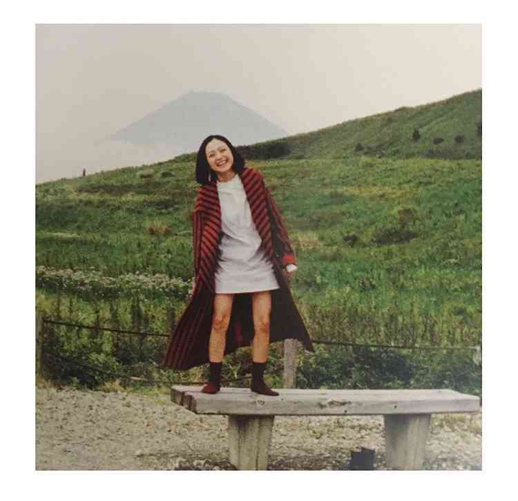 観月ありさ 「伝説の美脚」を披露 撮影はレスリー・キー