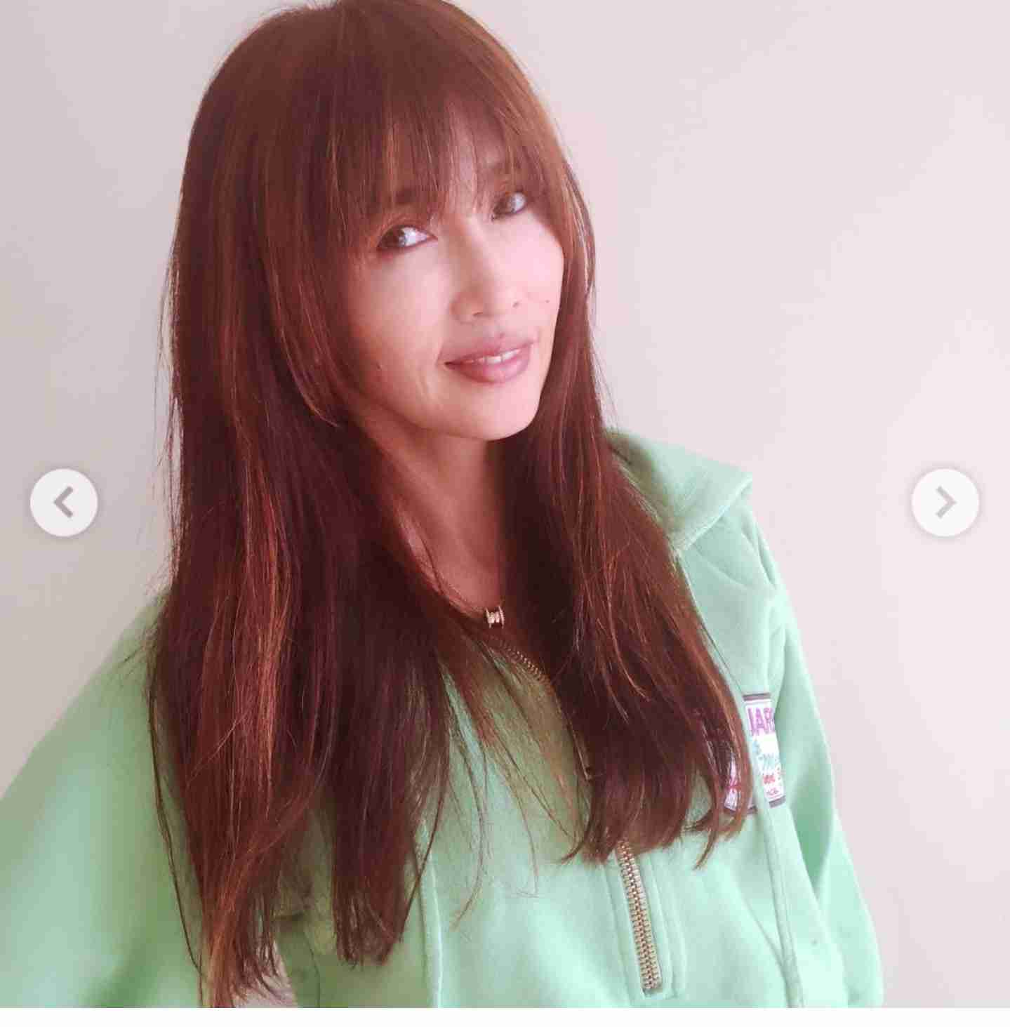 工藤静香、ロングヘアを10cmバッサリ　イメチェンに反響