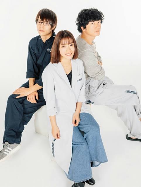 井浦新、“ゆるネクタイ”のスーツ姿にファン大興奮「かっこよすぎて鼻血出た」