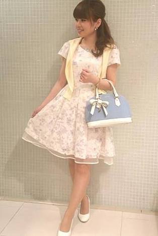 男性のスーツマジック、女性バージョンの服装は何だと思いますか？