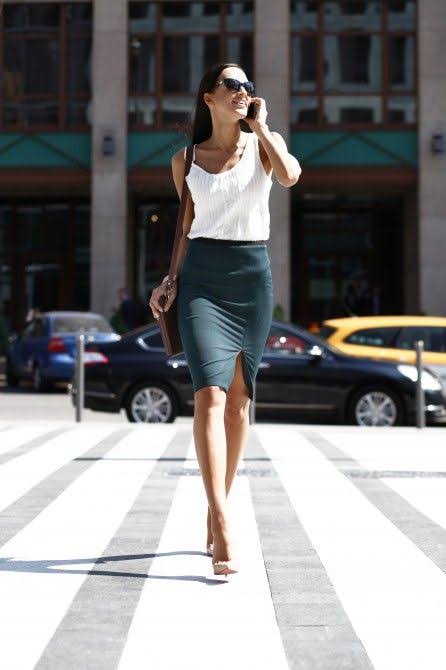 男性のスーツマジック、女性バージョンの服装は何だと思いますか？