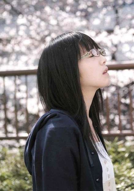 横顔が綺麗な芸能人
