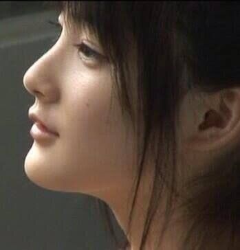 横顔が綺麗な芸能人