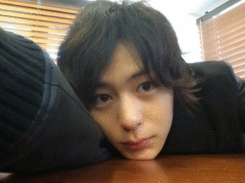 イケメン俳優の真正面写真part2