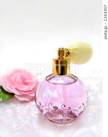 いろんな香水瓶がみたい