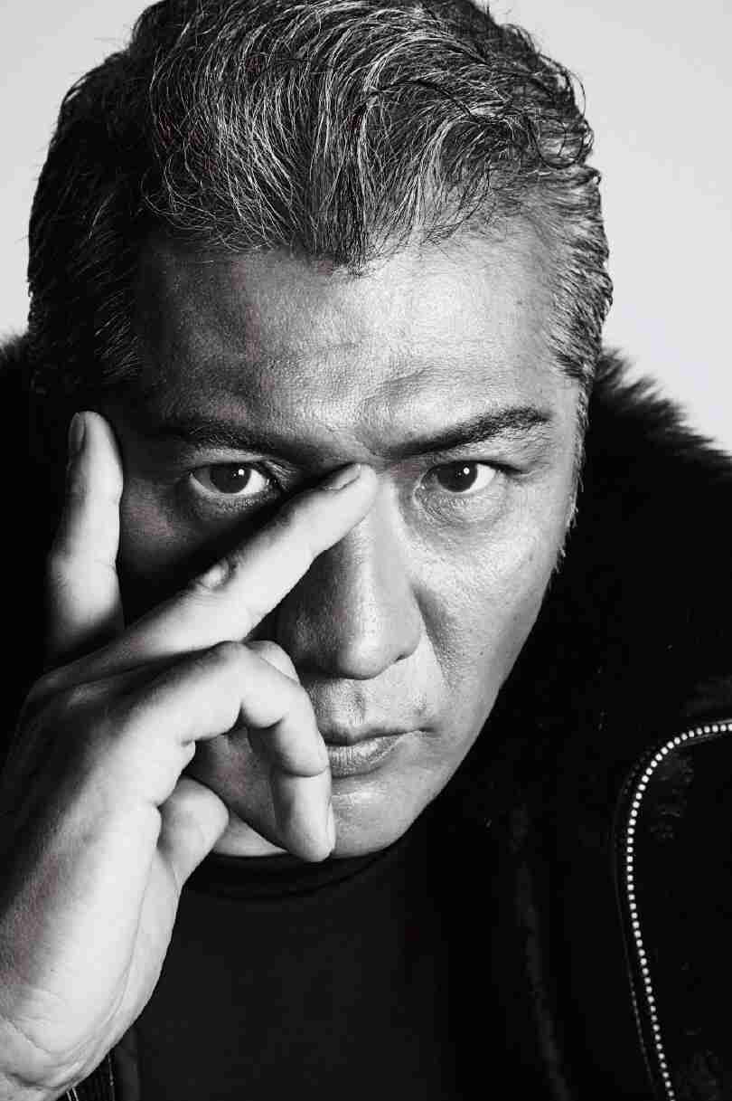 「これが53歳だと…⁉」　始球式の吉川晃司がカッコよすぎるとネット騒然