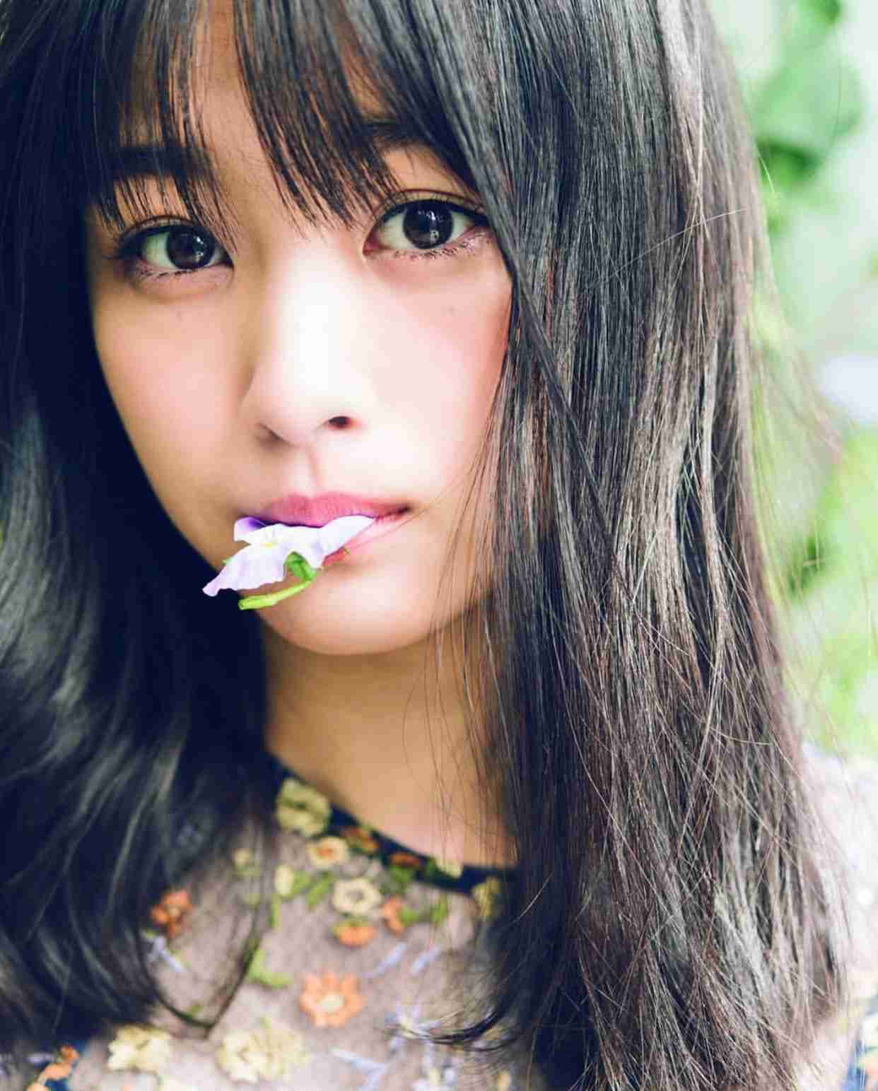 欅坂46写真集が発売1週間で3度目重版 累計22万部に