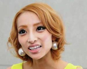 とあるブランドのピアスが三度見レベルのスゴさでもうどうかしている「限度あるでしょ(笑)」他にもあった