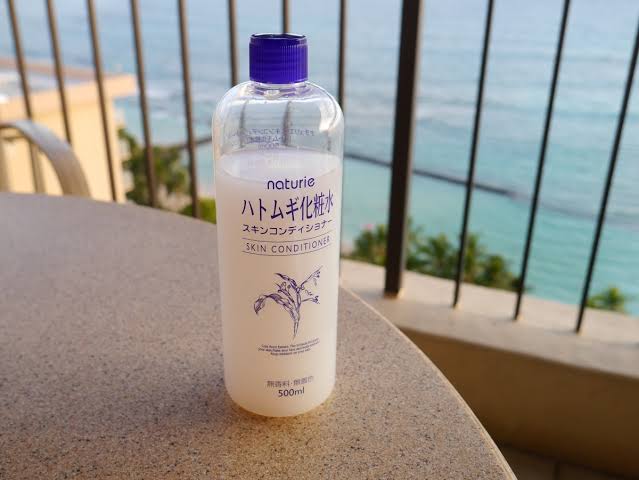 旅行のときのスキンケア用品の持ち運び