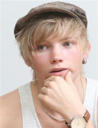 スウェーデン人に日本人が抱くイメージを漫画で伝えたところ、現実の姿が露わになって返ってきた…「すげーショックだ」