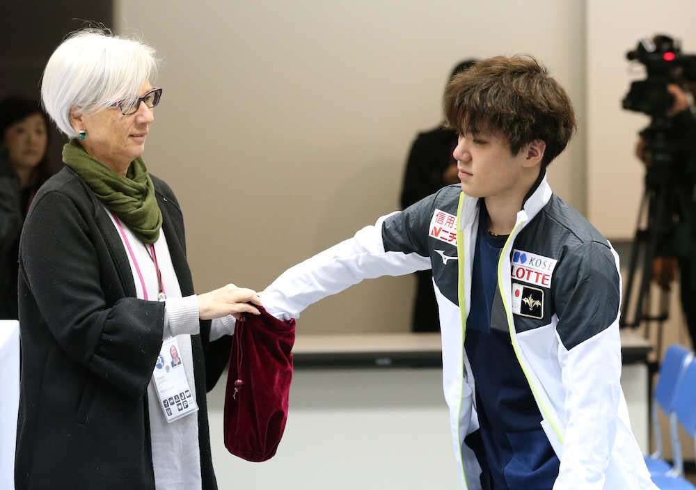 宇野昌磨、銀続きに暗中模索「やっぱり自分を信じるって難しい…」一夜明け心境