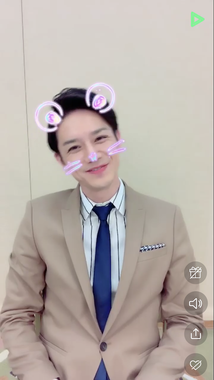 滝沢秀明、年始もCM出演 『LINEスタンプ』化決定に「お年玉をもらった気分」