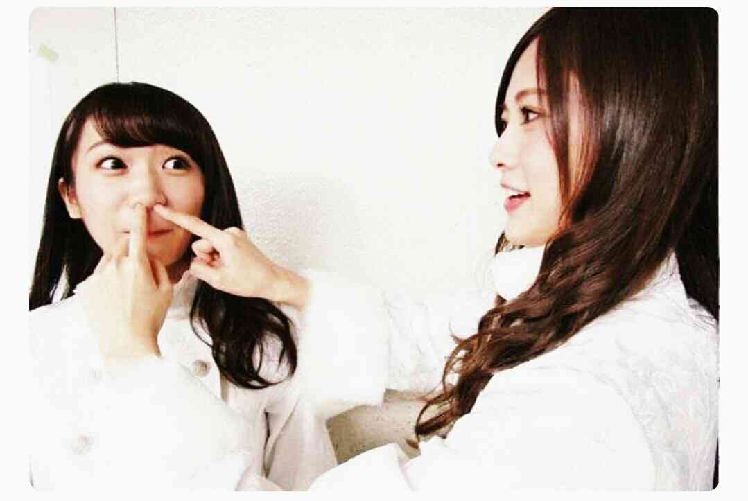 ＜速報＞乃木坂46「レコ大」2連覇　白石麻衣が号泣、西野七瀬と熱い抱擁