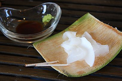 醤油をかけて食べたい物　ソースをかけて食べたい物　