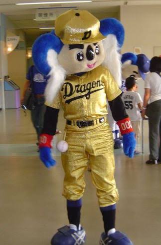 プロ野球選手、球団マスコットの画像を貼りましょう