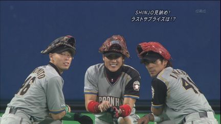 プロ野球選手、球団マスコットの画像を貼りましょう