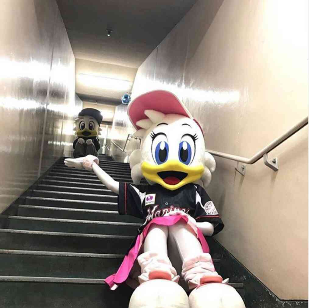 プロ野球選手、球団マスコットの画像を貼りましょう