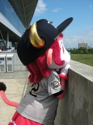 プロ野球選手、球団マスコットの画像を貼りましょう