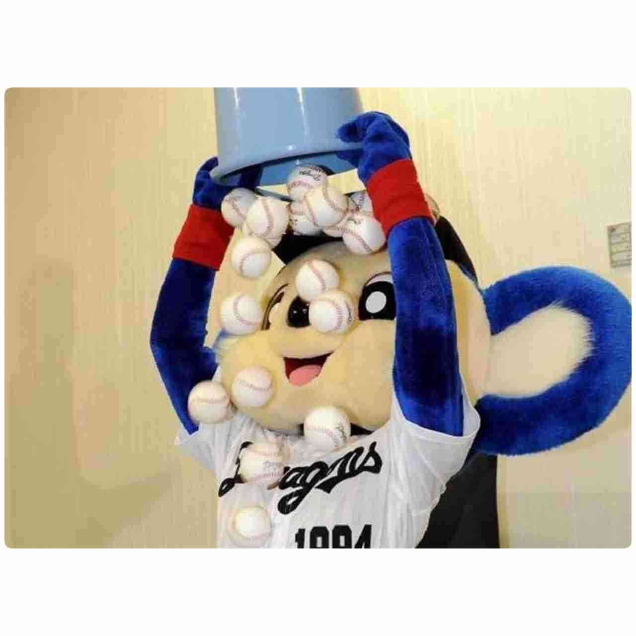 プロ野球選手、球団マスコットの画像を貼りましょう