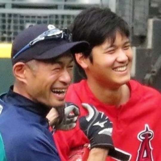 プロ野球選手、球団マスコットの画像を貼りましょう