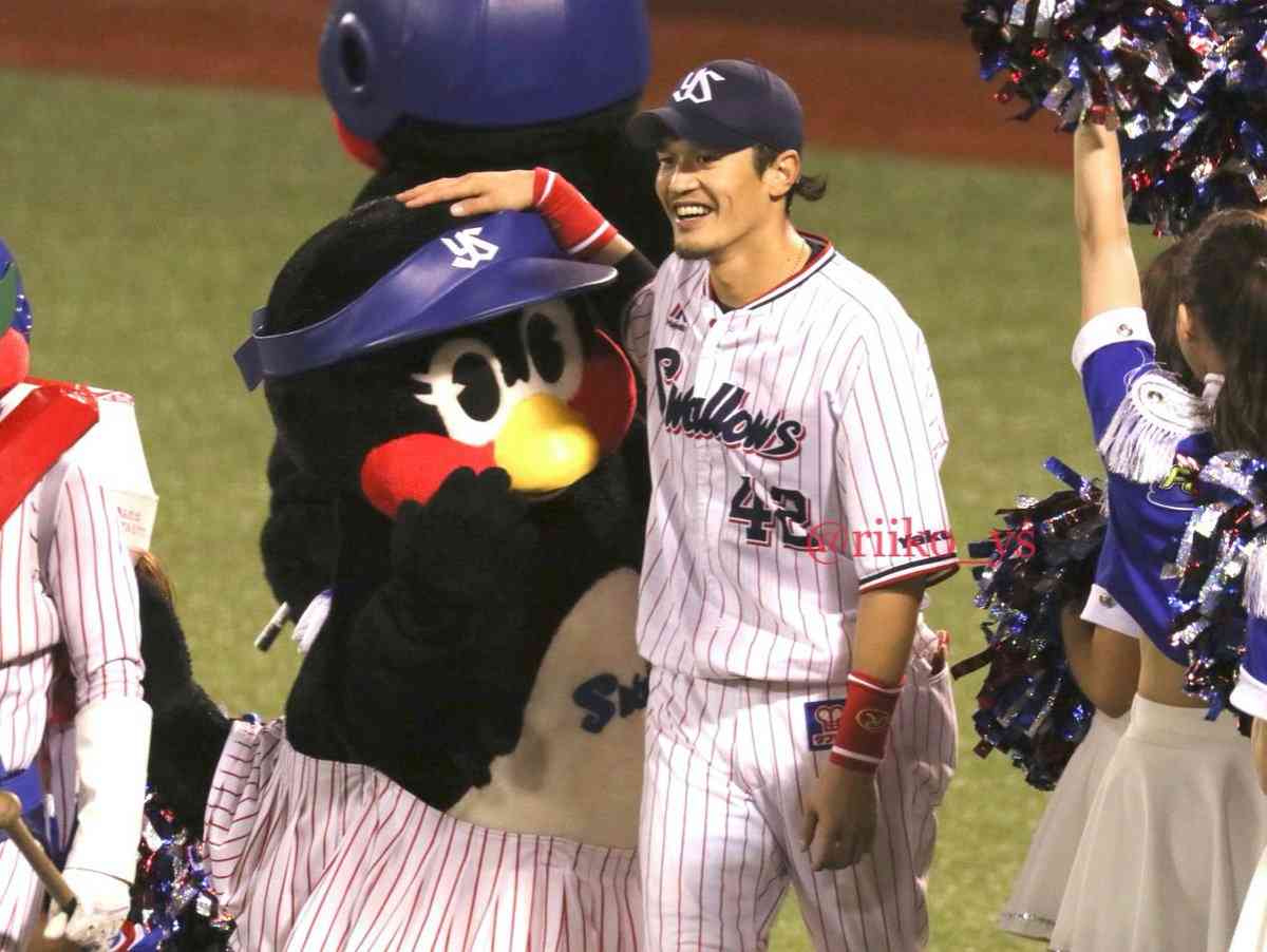 プロ野球選手、球団マスコットの画像を貼りましょう