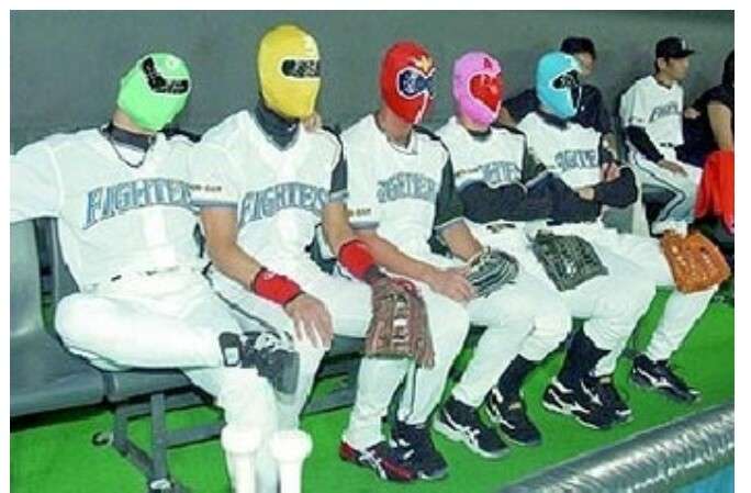 プロ野球選手、球団マスコットの画像を貼りましょう
