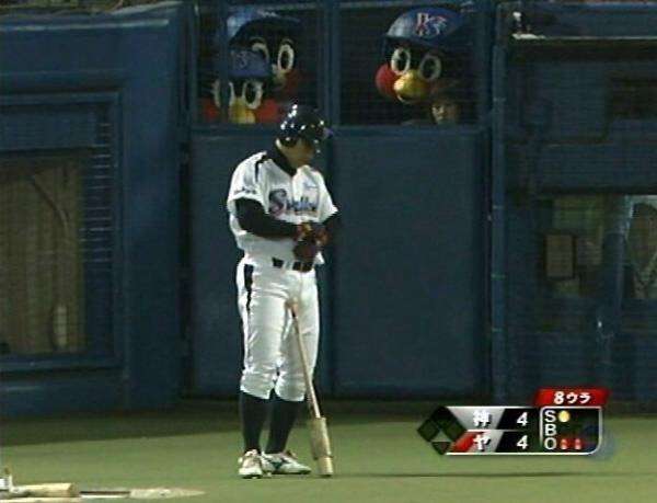 プロ野球選手、球団マスコットの画像を貼りましょう