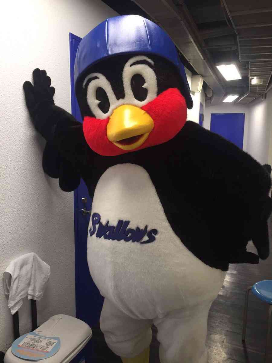 プロ野球選手、球団マスコットの画像を貼りましょう