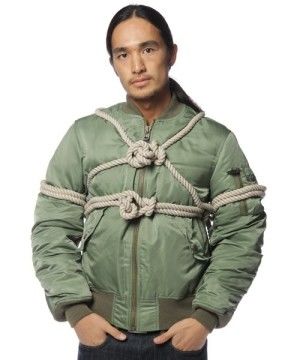 「なんだこの服」と思った画像