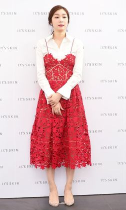 浅田真央、現役引退後の葛藤を告白「暗闇の中にいるような感覚でした」
