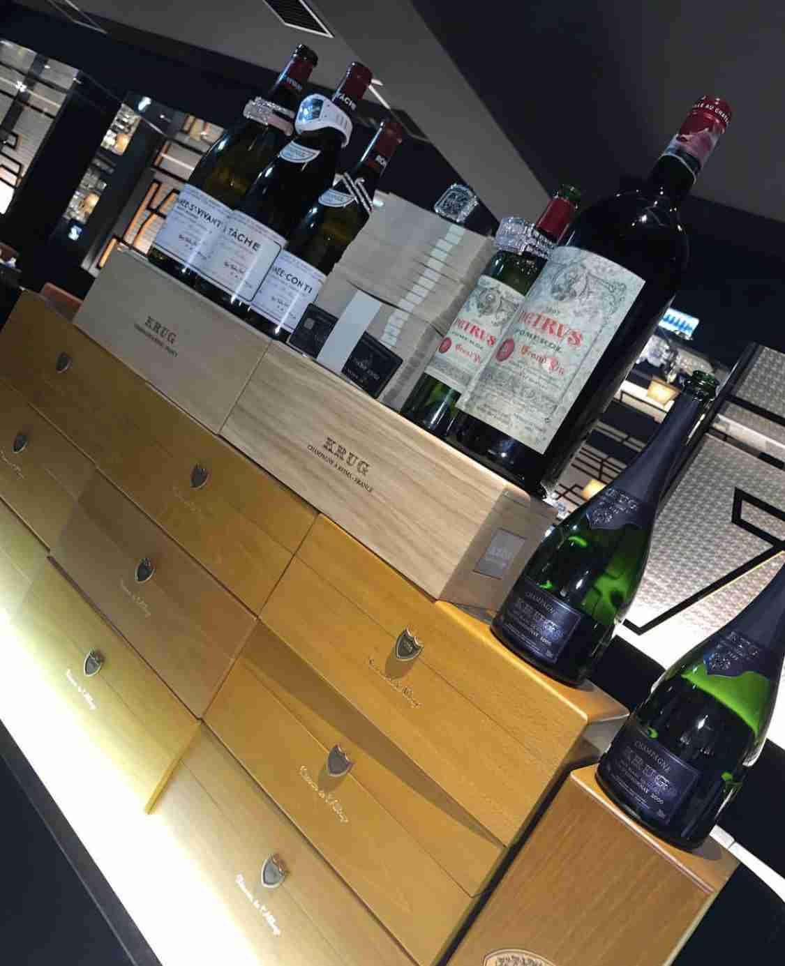 キャバクラ無銭飲食、一晩567万円　詐欺容疑で男逮捕