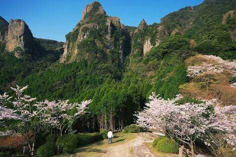 福岡と長崎の間にある佐賀県民集合!