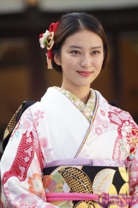 美男美女の和服画像を見たい
