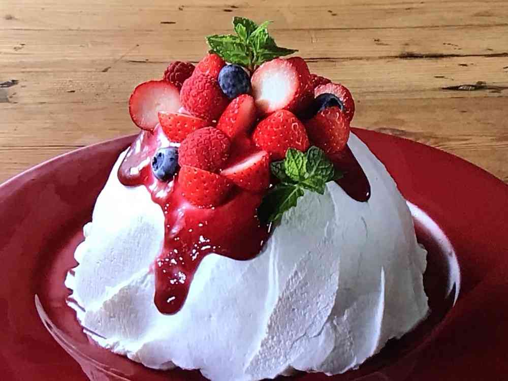 クリスマスケーキを手作りする人～