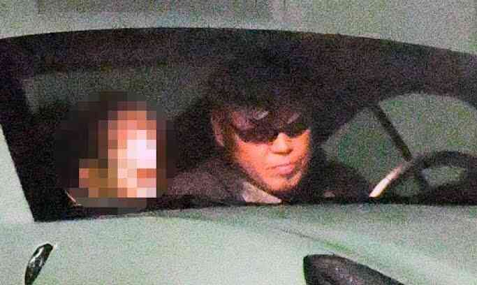 夫不在の自宅に招き入れ… 「小川直也」と「松野頼久」美人妻が重ねた