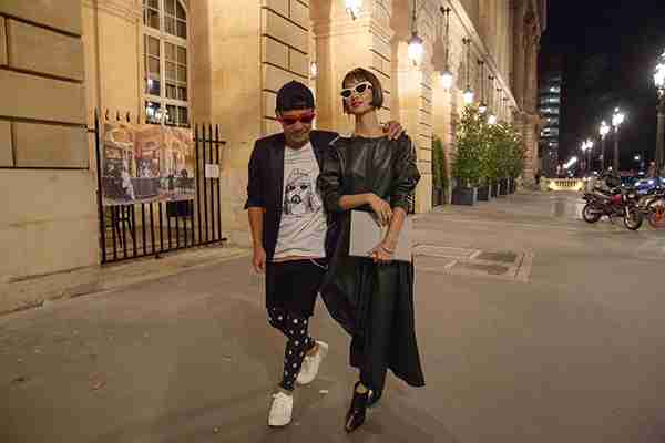 剛力彩芽、「どんどんキレイに…」屋外ロケで撮影中の姿に称賛の声が相次ぐ