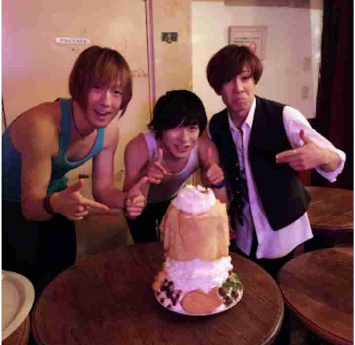 「重大な契約違反」男性アイドルが結婚発覚、進退を投票で決定