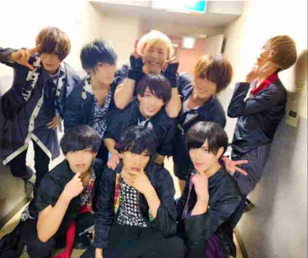「重大な契約違反」男性アイドルが結婚発覚、進退を投票で決定