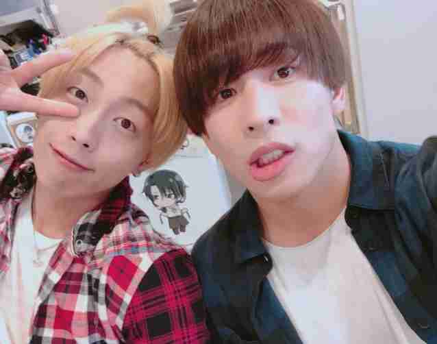 「重大な契約違反」男性アイドルが結婚発覚、進退を投票で決定