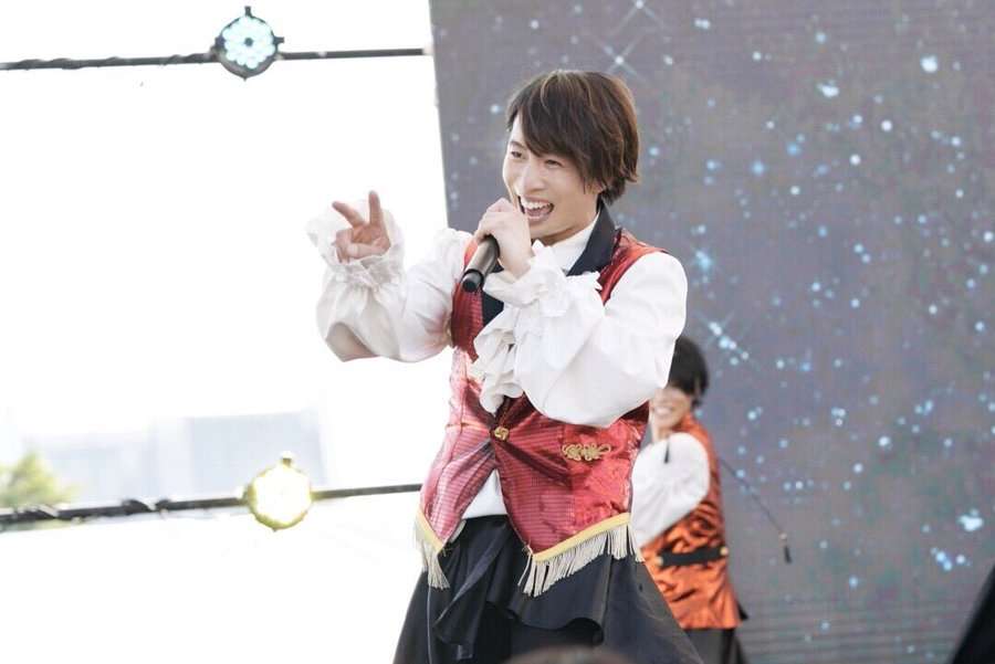 「重大な契約違反」男性アイドルが結婚発覚、進退を投票で決定