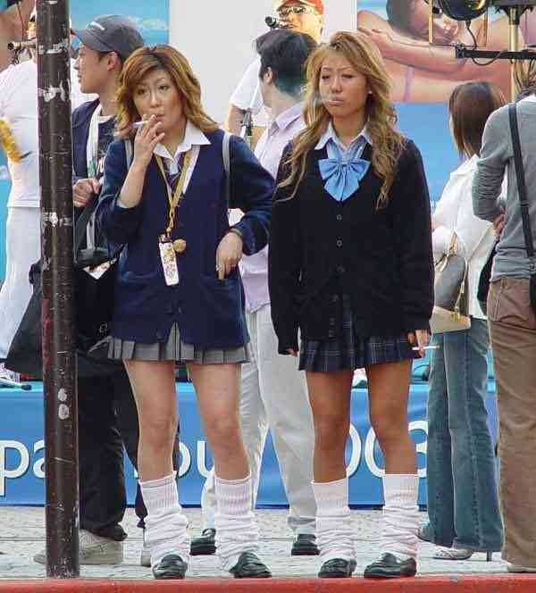 浜崎あゆみ、AAA・浦田直也のソロライブ会場に訪れ