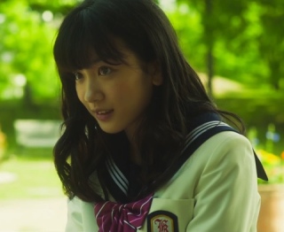 かわいい～！ 永野芽郁の“女子高生”ショットにファン歓喜「学校いたら毎日幸せ！」