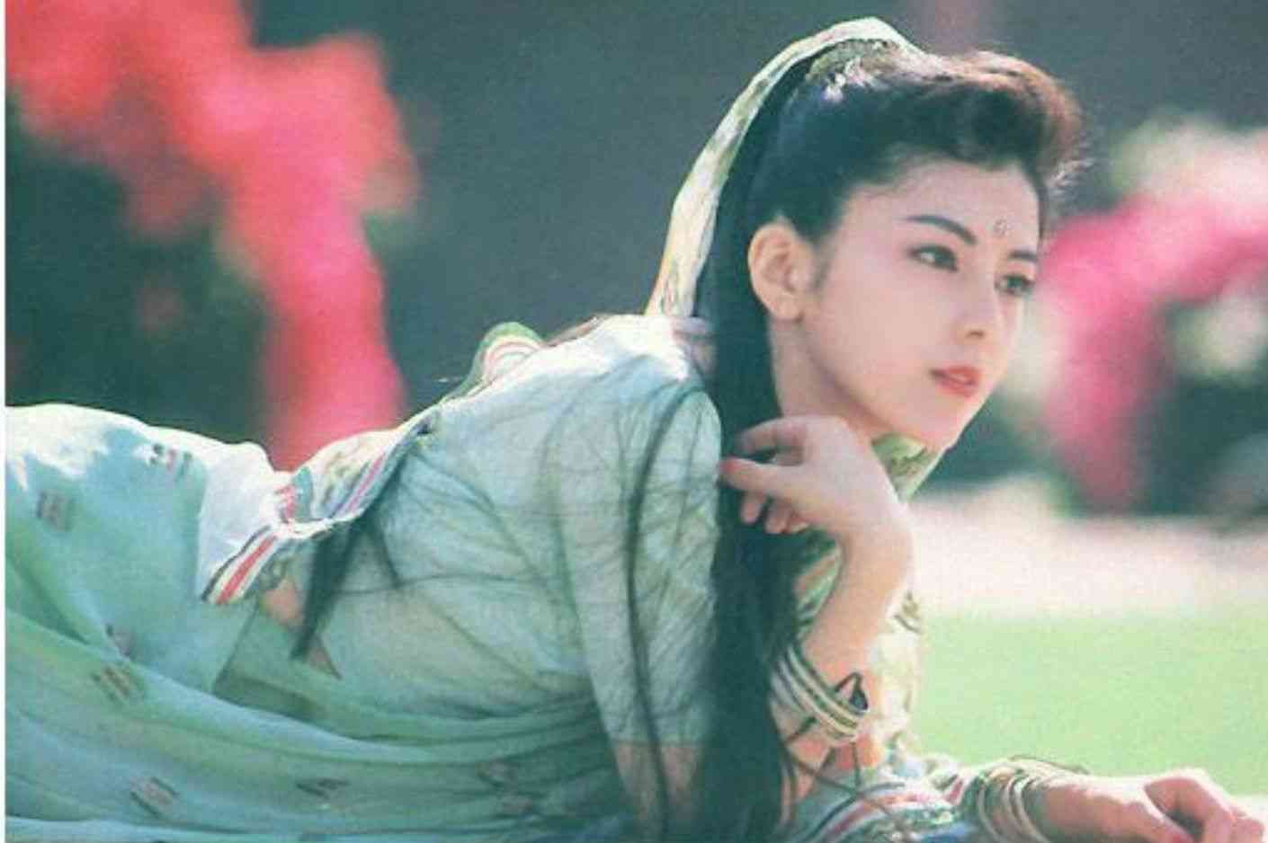 昭和の美人タレントの画像を貼ってください