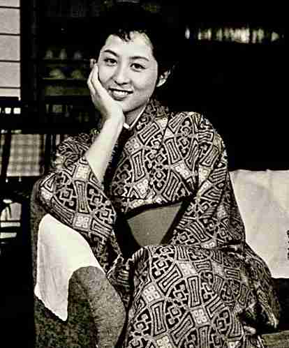 昭和の美人タレントの画像を貼ってください